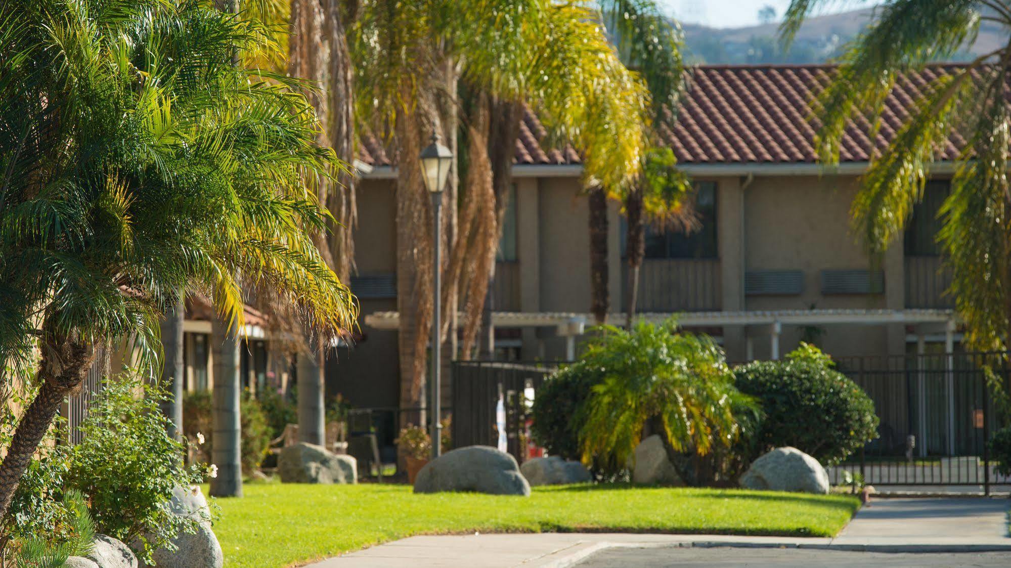 Motel 6 - Anaheim Hills, Ca Εξωτερικό φωτογραφία